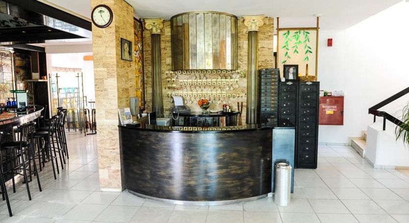 Hotel Margaret Кремасті Екстер'єр фото